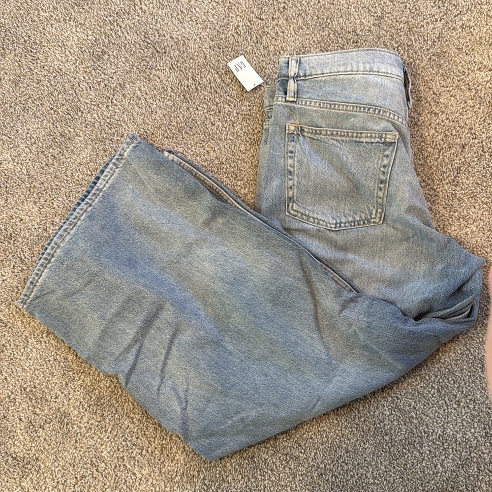 GAP Baggy Mid Rise Jeans – Ultrasoft Denim – Size 28P – NWT - Picture 3 of 3
